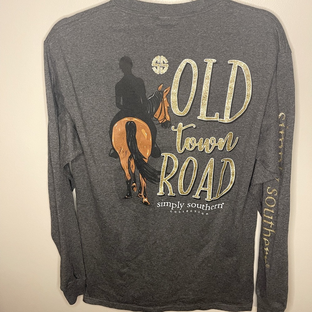 “Old Town Road” Simply Southern Long Sleeved Tshirt ✨